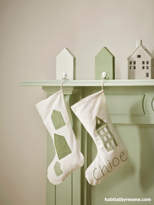 Christmas mantlepiece featuring DIY stockings