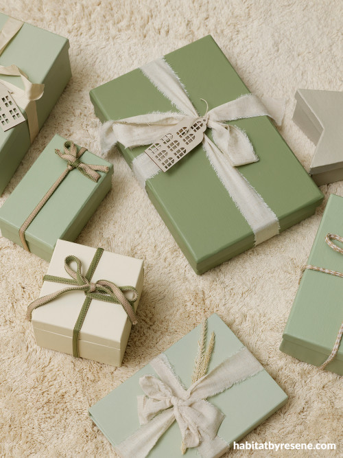 Hand-painted giftboxes