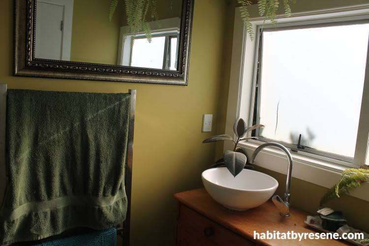 Bathroom painted Resene Gimblet