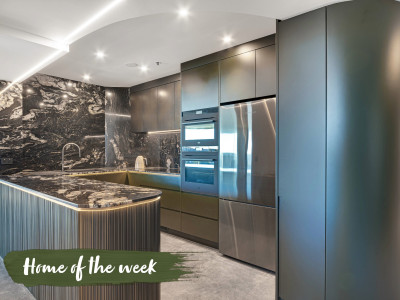 Calm tones and thoughtful texture in Bondi Beach Calm tones and thoughtful texture in Bondi Beach