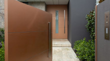Curb appeal that shines with metallic magma